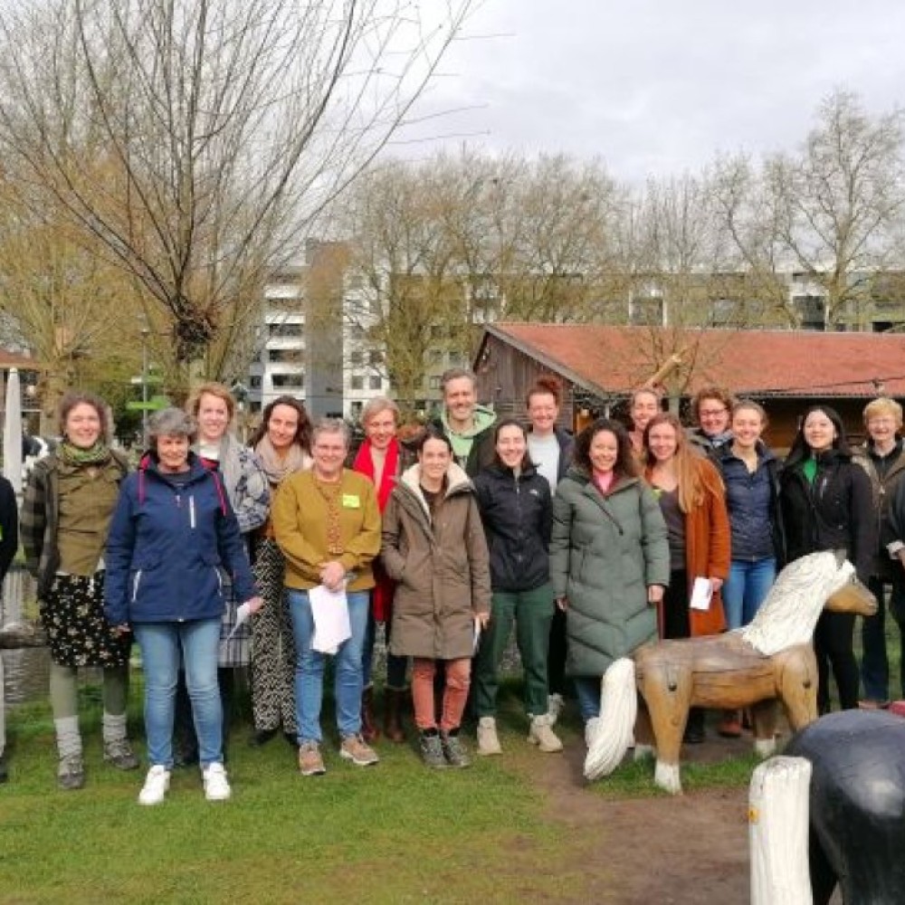 Groepsfoto van deelnemers aan de cursus voor moestuin coach