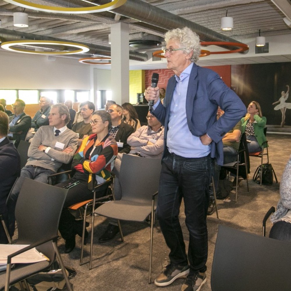 Maarten Hageman in actie bij een eerdere ambtelijke regiodag van RNOB