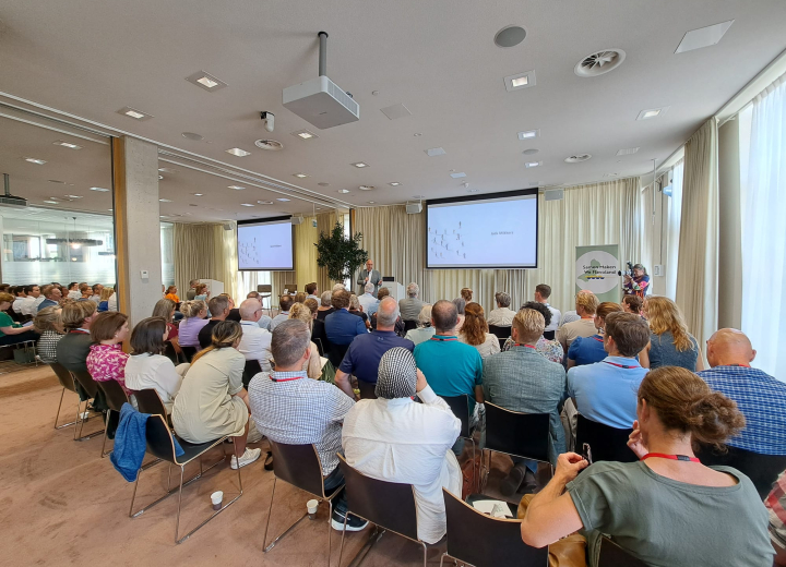 Start van de Amtelijke Dag van de Regio's in aanwezigheid van alle deelnemers