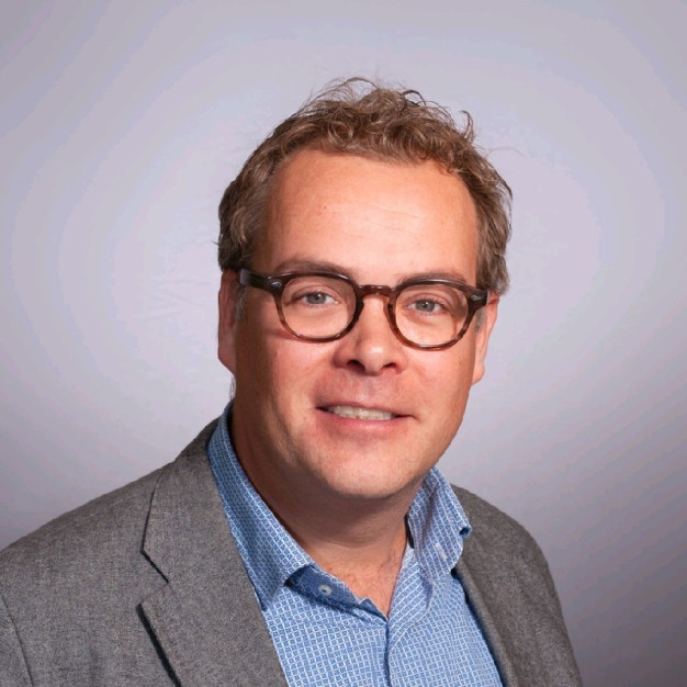 Portretfoto van Erik Kiers