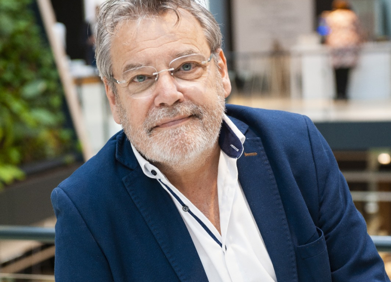 Portretfoto Laurens van der Voort