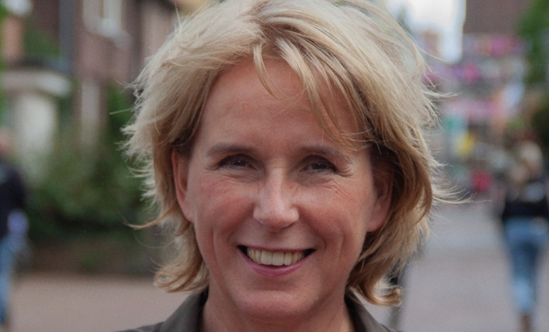 Portretfoto van Antoinette Maas, wethouder gemeente Land van Cuijkhouder gemeente